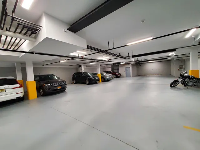 $2,500 | 6809 Palisade Avenue, Unit 302, Guttenberg, NJ 07093