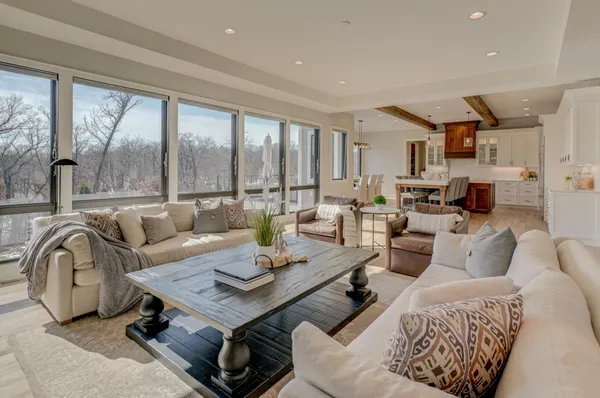 $2,950,000 | 21 Cherrywood Circle, North Oaks, MN 55127
