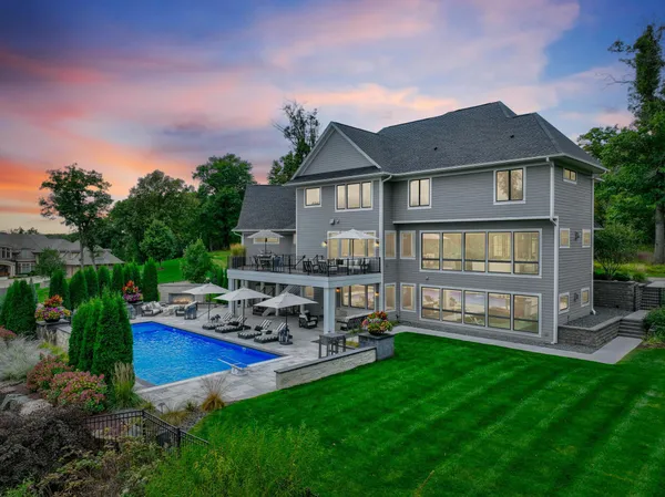 $2,950,000 | 21 Cherrywood Circle, North Oaks, MN 55127