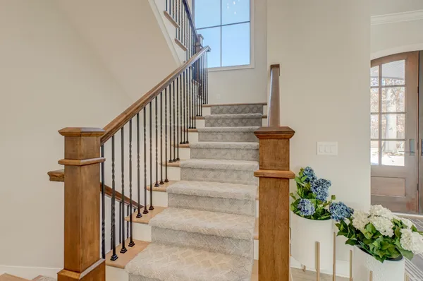 $2,950,000 | 21 Cherrywood Circle, North Oaks, MN 55127