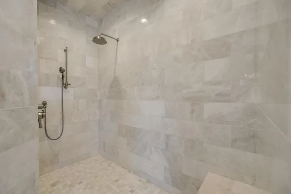 $2,950,000 | 21 Cherrywood Circle, North Oaks, MN 55127