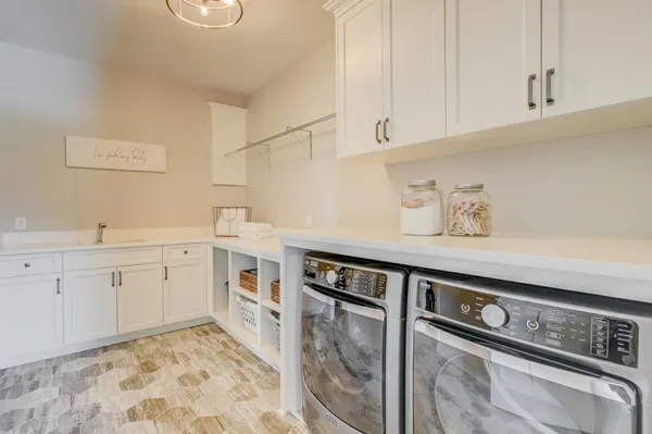 $2,950,000 | 21 Cherrywood Circle, North Oaks, MN 55127