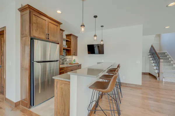 $2,950,000 | 21 Cherrywood Circle, North Oaks, MN 55127