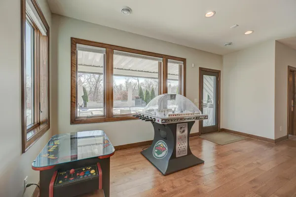 $2,950,000 | 21 Cherrywood Circle, North Oaks, MN 55127