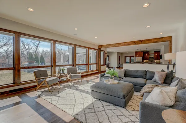 $2,950,000 | 21 Cherrywood Circle, North Oaks, MN 55127