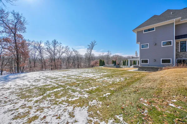 $2,950,000 | 21 Cherrywood Circle, North Oaks, MN 55127