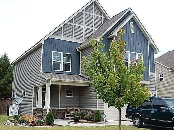 $2,200 | 212 Long Pond Drive, Sneads Ferry, NC 28460