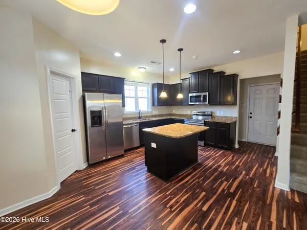 $2,200 | 212 Long Pond Drive, Sneads Ferry, NC 28460