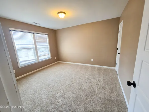 $2,200 | 212 Long Pond Drive, Sneads Ferry, NC 28460