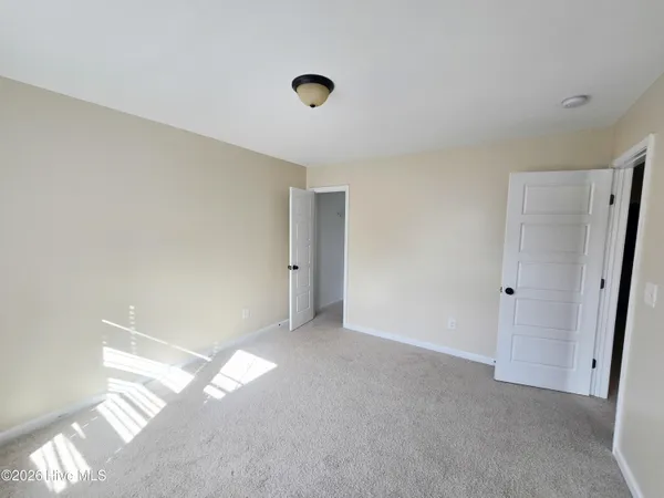 $2,200 | 212 Long Pond Drive, Sneads Ferry, NC 28460