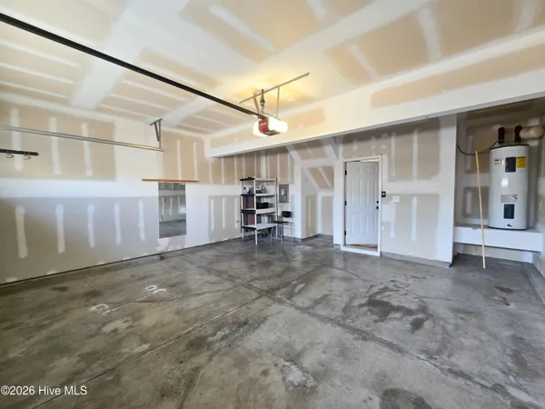 $2,200 | 212 Long Pond Drive, Sneads Ferry, NC 28460