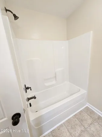 $2,200 | 212 Long Pond Drive, Sneads Ferry, NC 28460