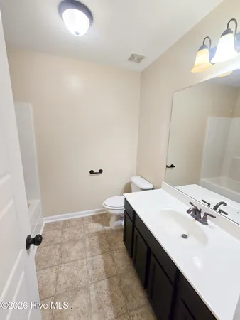 $2,200 | 212 Long Pond Drive, Sneads Ferry, NC 28460