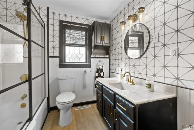 $219,000 | 2483 W Road, Leyden, NY 13309