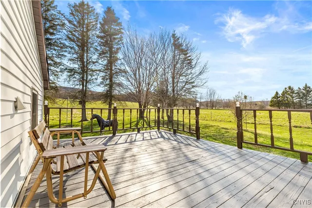 $219,000 | 2483 W Road, Leyden, NY 13309