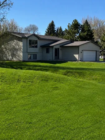 $350,000 | 100 Vedders Avenue, Pease, MN 56363