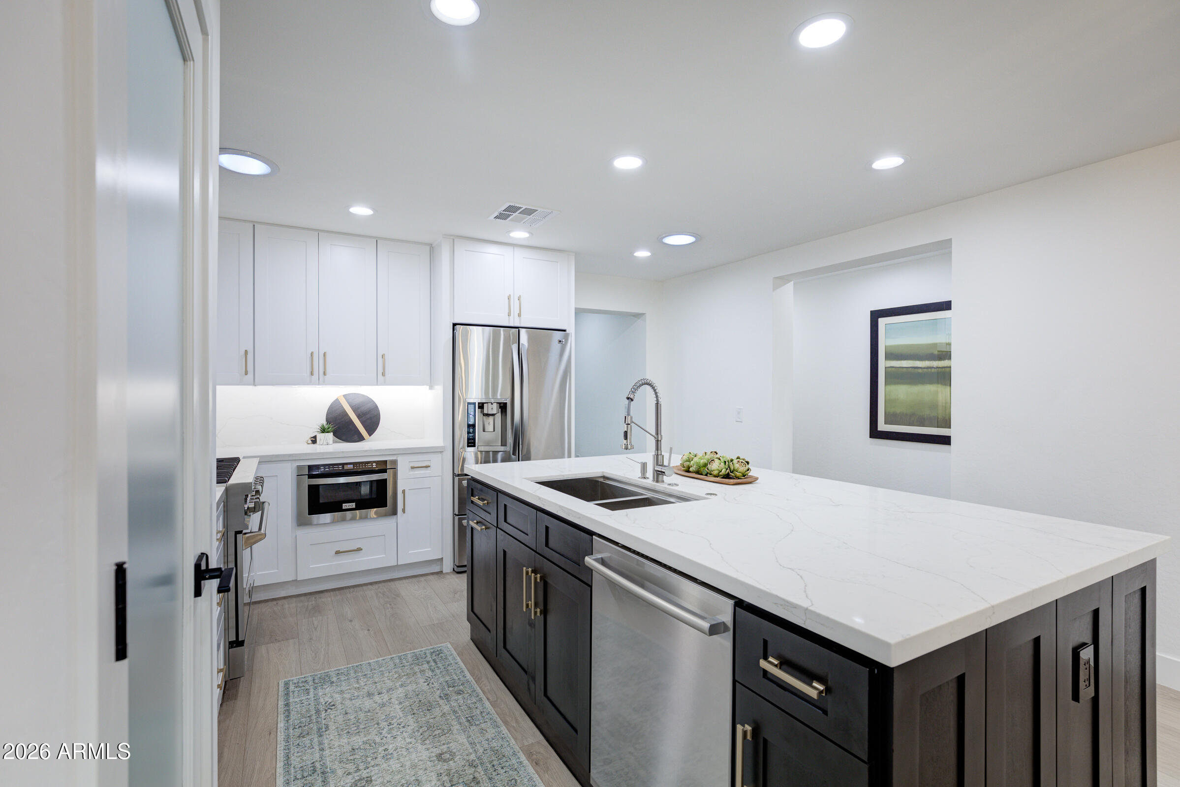 4235 North 35th Way Phoenix, AZ 85018 - Photo 16 of 33 4235 N 35th Way-18