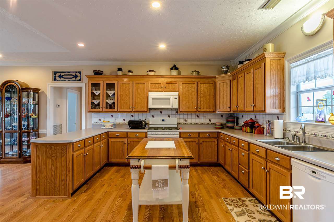 15411 Fackler Road Loxley, AL 36551 - Photo 12 of 49 Hardwood Cabinetry