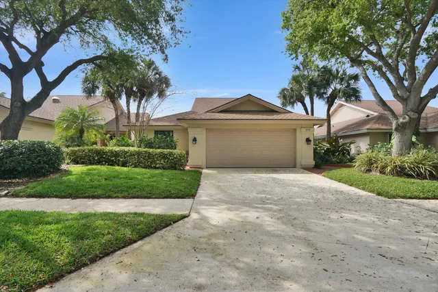 $1,200,000 | 316 River Edge Road, Jupiter, FL 33477