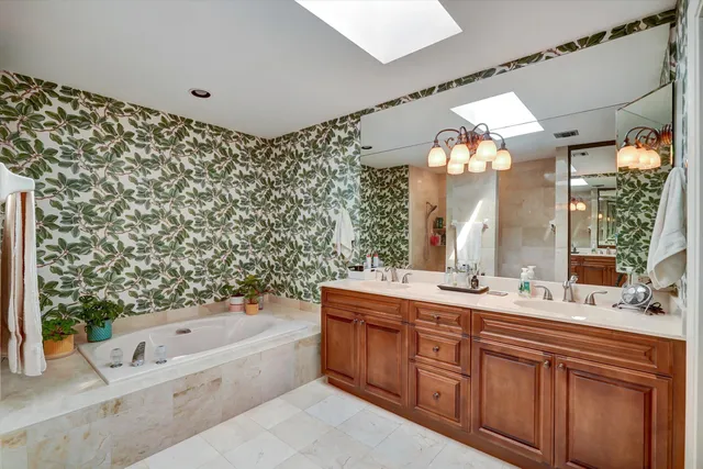 $1,200,000 | 316 River Edge Road, Jupiter, FL 33477