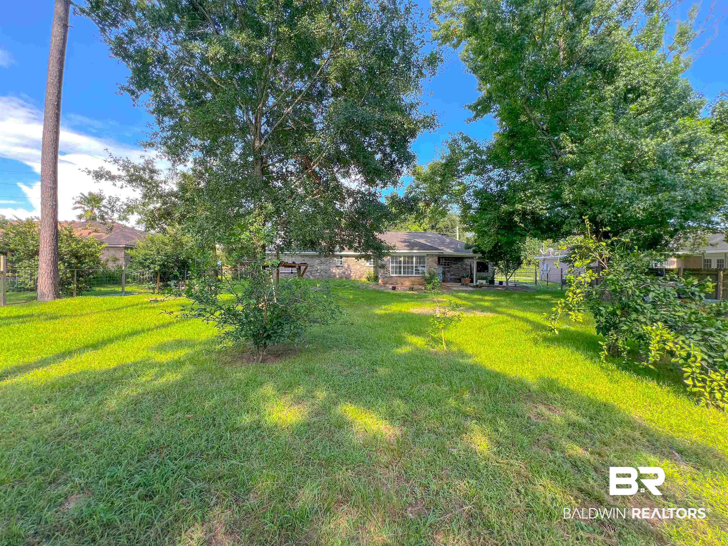 1200 South Juniper Street Foley, AL 36535 - Photo 22 of 23 View of yard