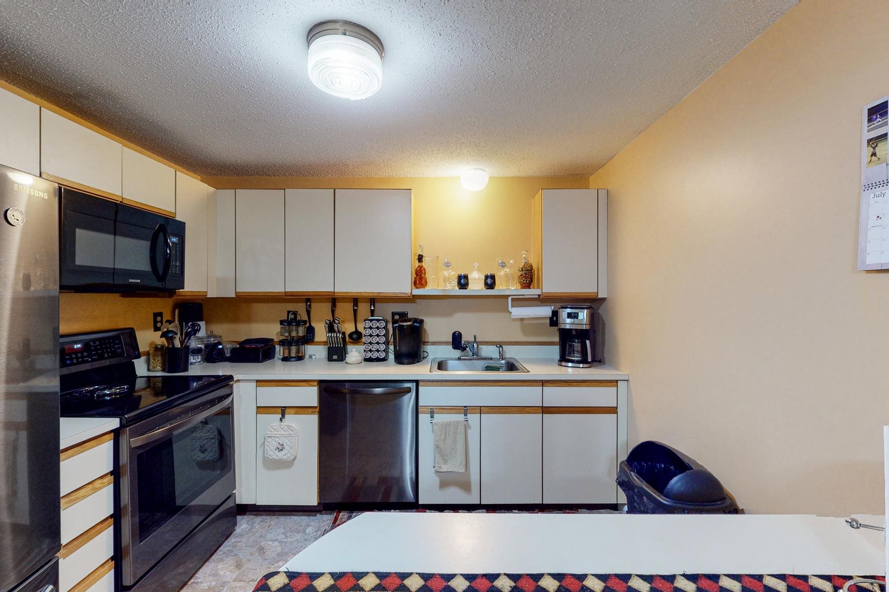 77 Indian Rock Road, Unit 77 Merrimack, NH 03054 - Photo 15 of 38