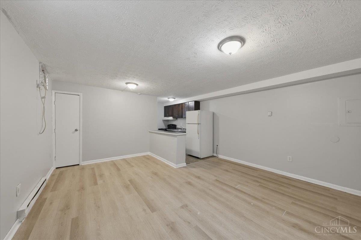 1209 West Galbraith Road Cincinnati, OH 45231 - Photo 4 of 16