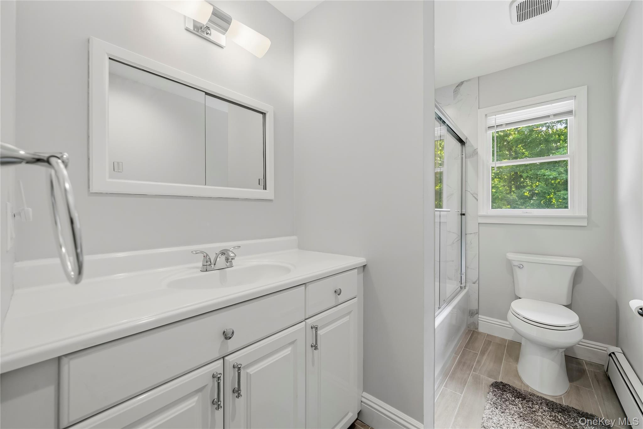 22 Old Ridge Road Warwick, NY 10990 - Photo 14 of 44 upstairs main bathroom