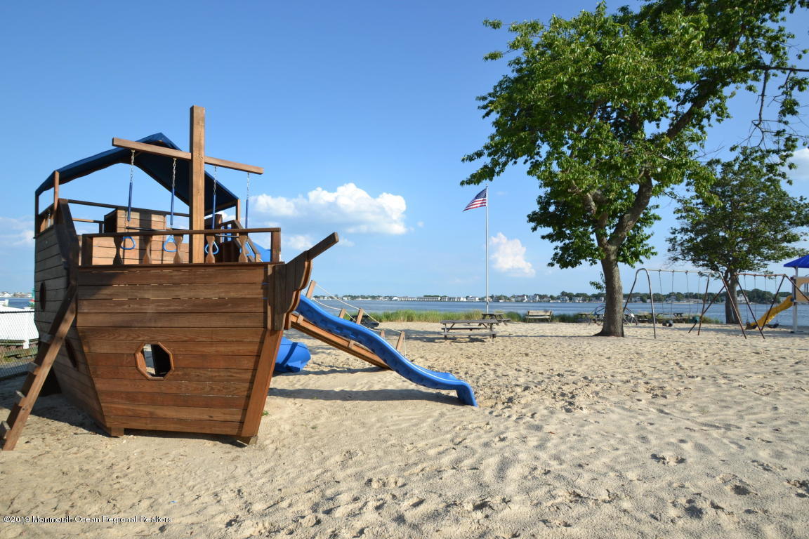 164 Binnacle Road Brick, NJ 08723 - Photo 20 of 21 Cherry Quay playground