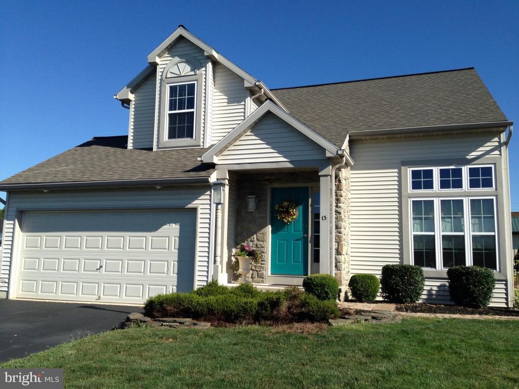 13 Hurst Boulevard Lititz, PA 17543 - Photo 1 of 27