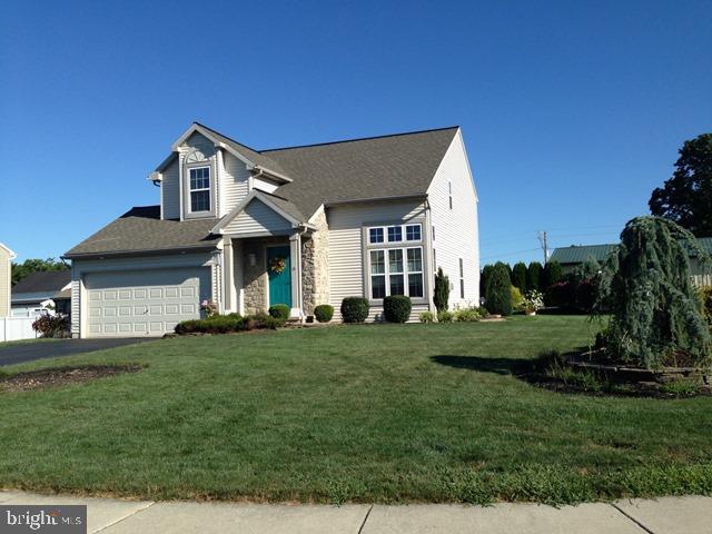 13 Hurst Boulevard Lititz, PA 17543 - Photo 2 of 27