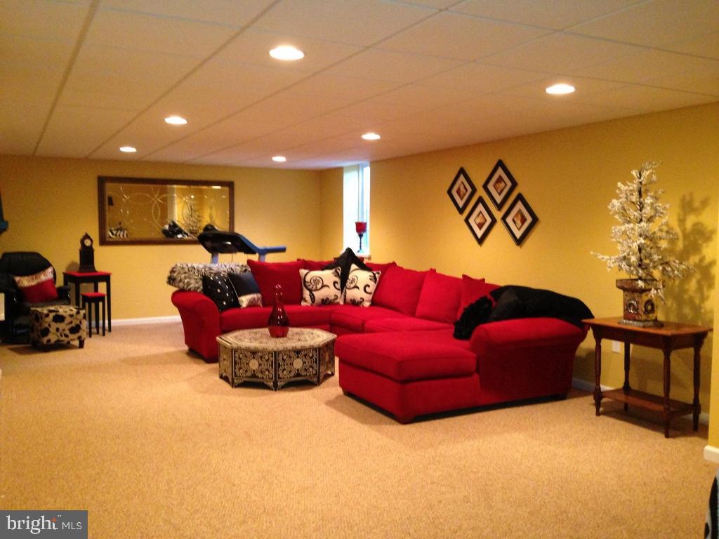 13 Hurst Boulevard Lititz, PA 17543 - Photo 13 of 27
