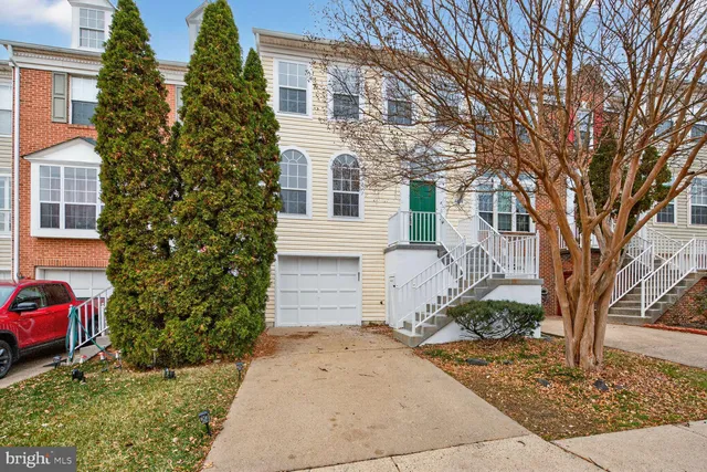 $650,000 | 6808 Cedar Loch Court, Centreville, VA 20121