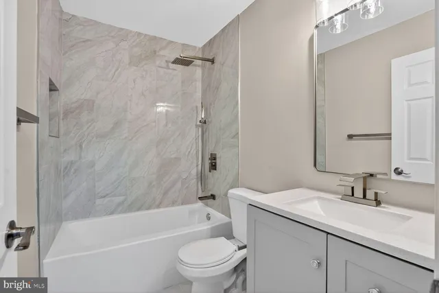 $650,000 | 6808 Cedar Loch Court, Centreville, VA 20121