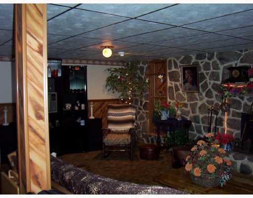 21 Frazee Road Scenery Hill, PA 15360 - Photo 8 of 8 Den/Family/Great Room.