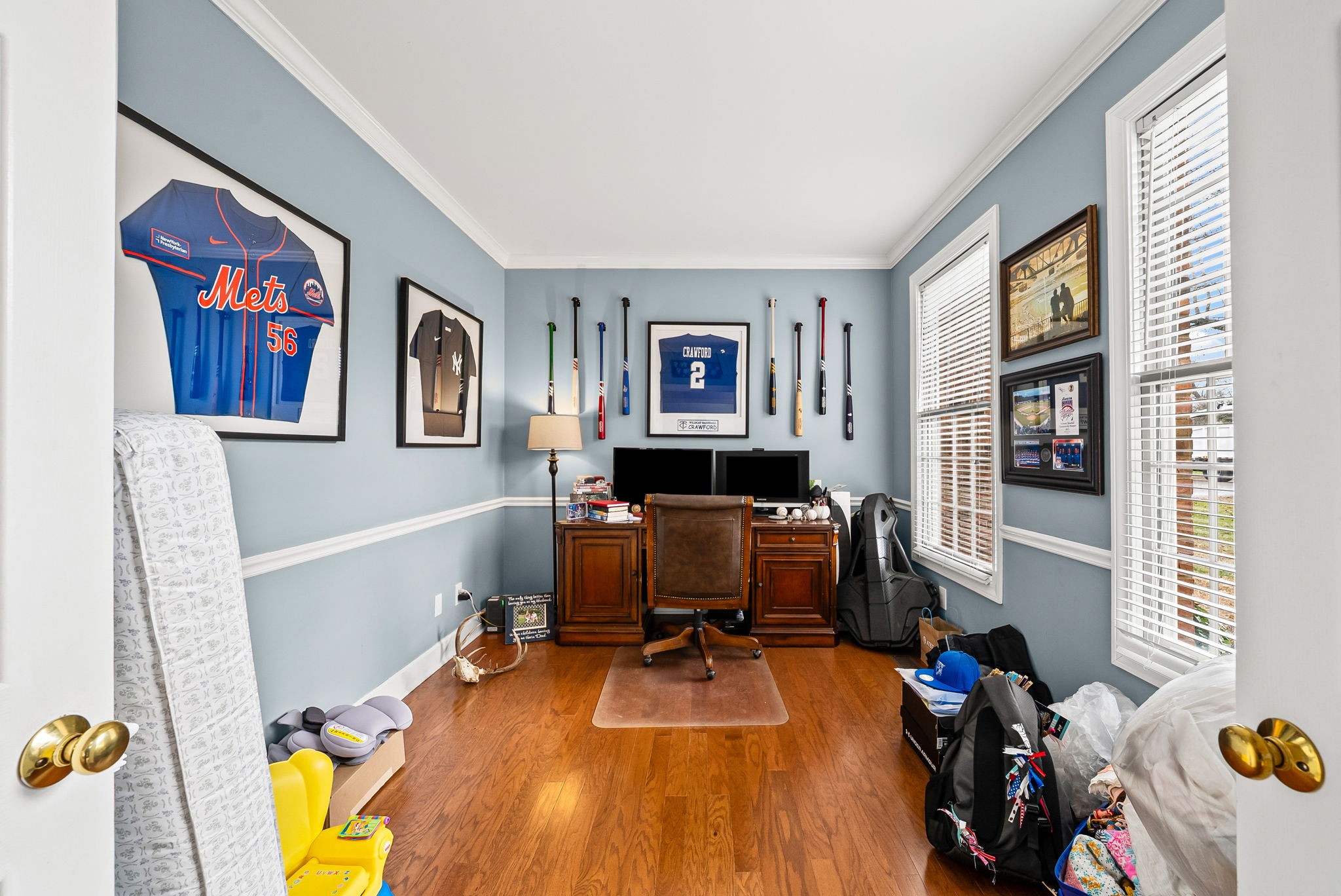 508 Sheffield Road Hopkinsville, KY 42240 - Photo 25 of 65 a living room with furniture and a wooden floor