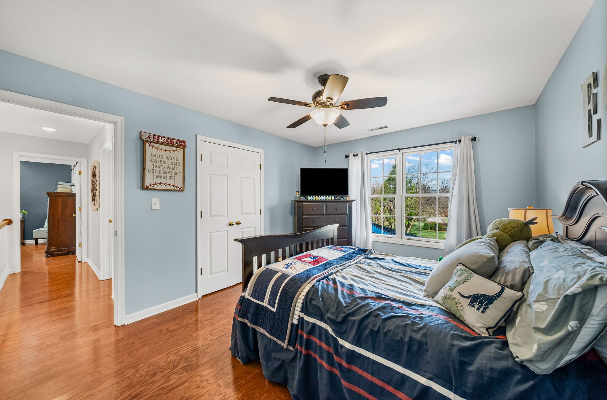508 Sheffield Road Hopkinsville, KY 42240 - Photo 41 of 65 a bedroom with furniture and a large window