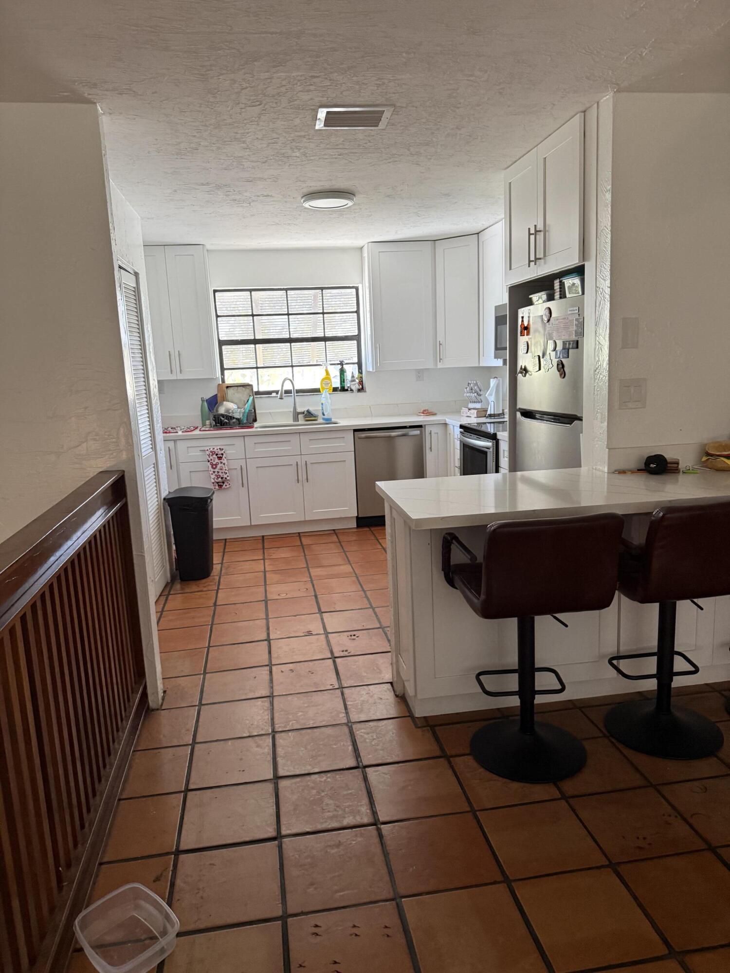 3301 Duck Avenue, Unit D Key West, FL 33040 - Photo 4 of 6 3301-kitchen