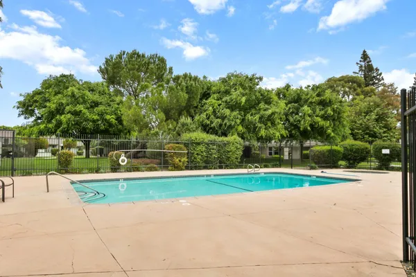 $349,000 | 428 Safflower Place, West Sacramento, CA 95691