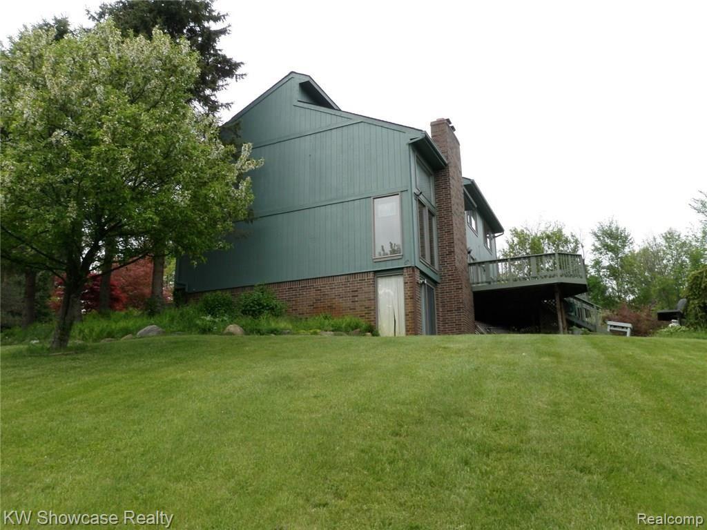 2724 Haley Road White Lake, MI 48383 - Photo 18 of 49 020.JPG