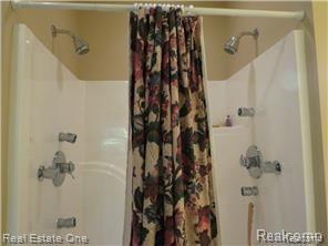 9895 Gibbs Road Clarkston, MI 48348 - Photo 34 of 75 Super Dual headed shower.