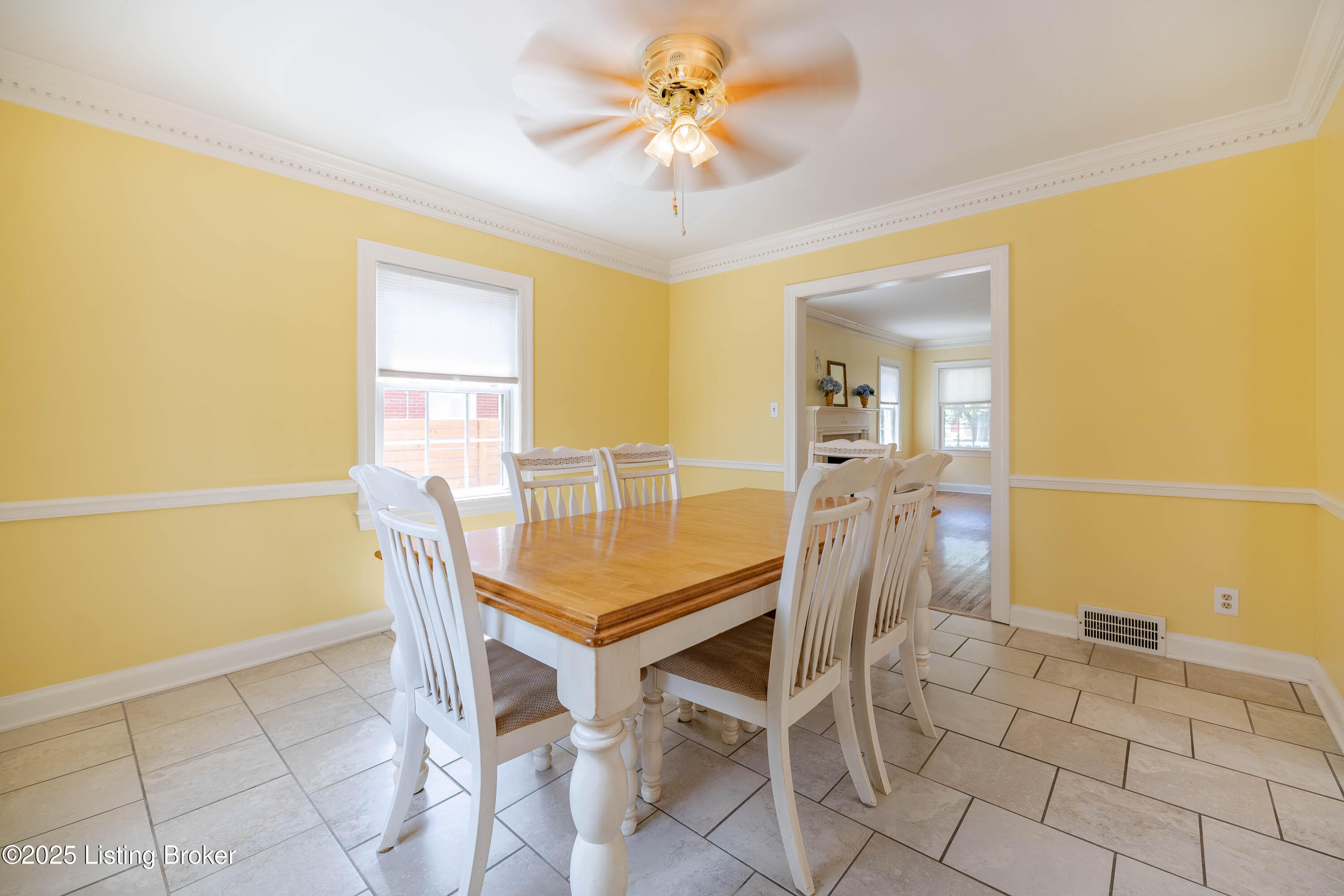 3324 Trinity Road Louisville, KY 40206 - Photo 10 of 56 Large dining room