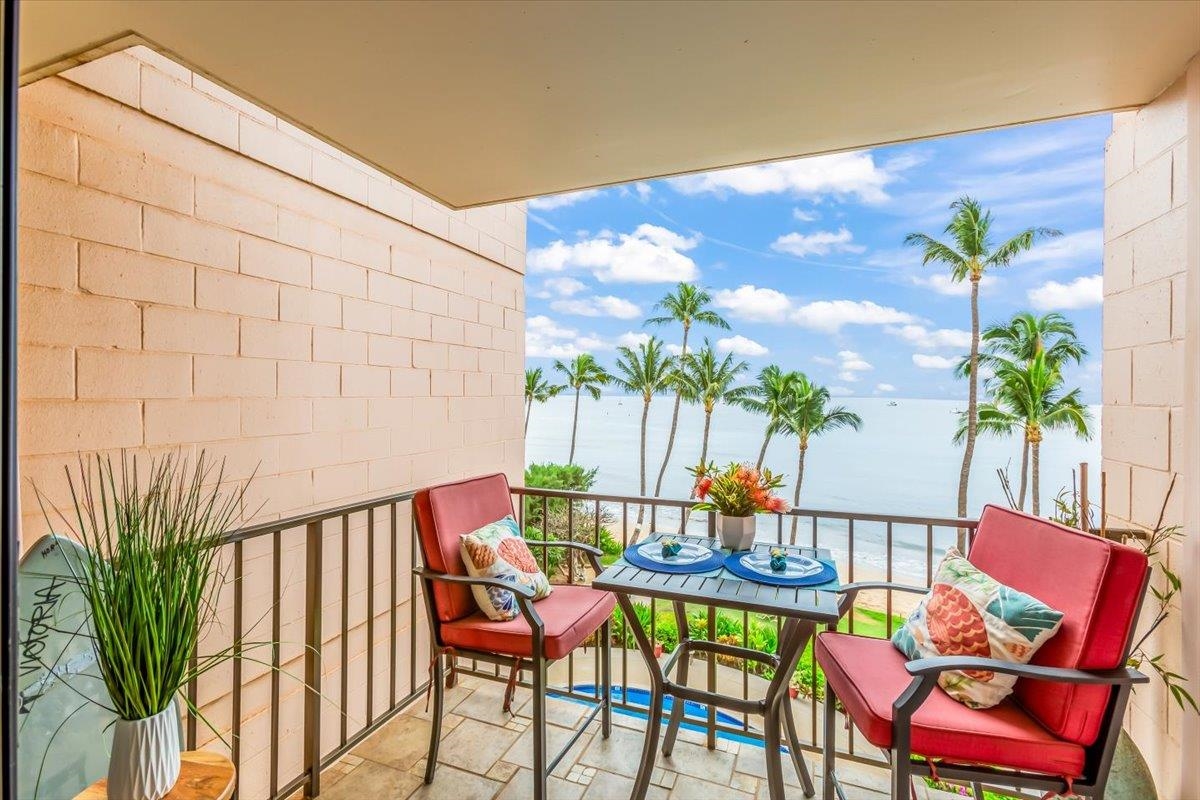 191 North Kihei Road, Unit 402 Kihei, HI 96753 - Photo 26 of 48 a outdoor view with a seating space
