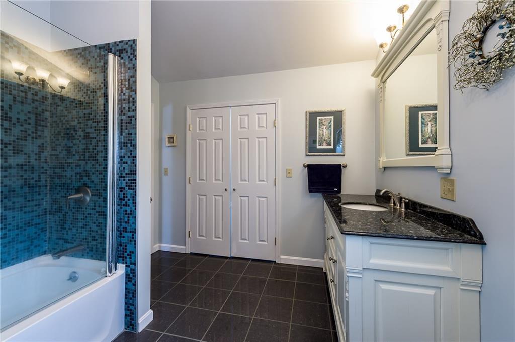 9 Abenaki Road Harpswell, ME 04079 - Photo 12 of 33 Photo