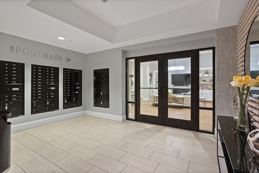 8 Sanborn Street, Unit 2012 Reading, MA 01867 - Photo 32 of 36 a view of an empty room with window