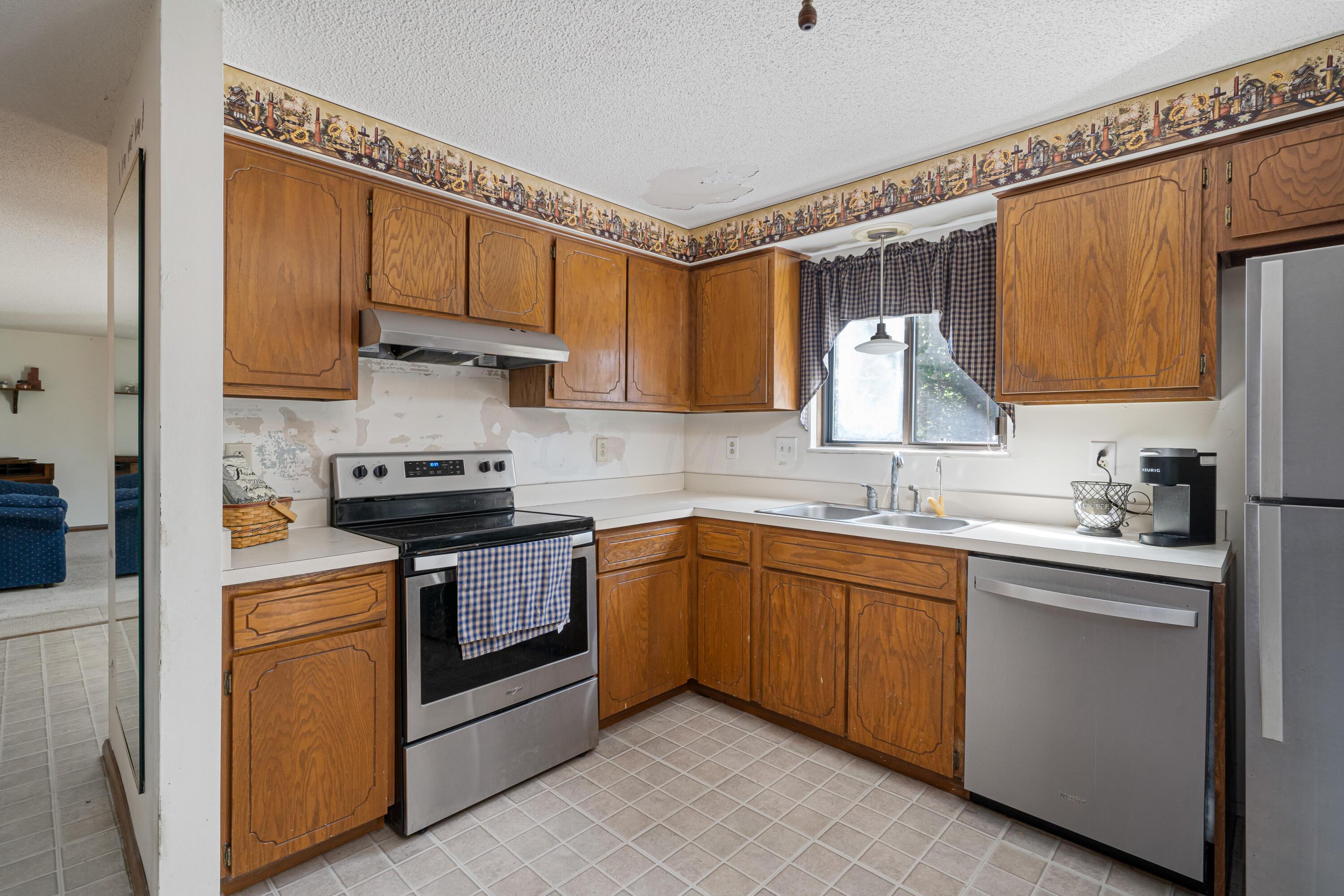 2695 West Case Road Columbus, OH 43235 - Photo 15 of 42 Gallery Image 15
