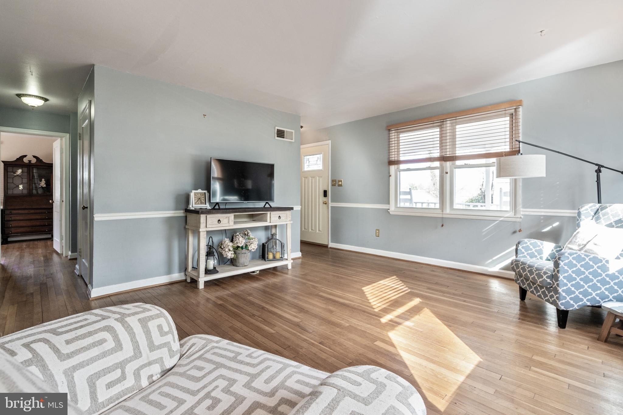 3104 Wayne Road Falls Church, VA 22042 - Photo 4 of 40 Gallery Image 4