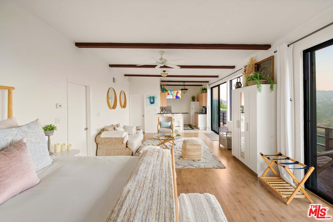 2154 Beech Knoll Road Los Angeles, CA 90046 - Photo 13 of 24