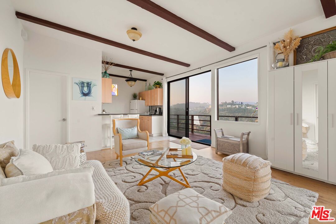 2154 Beech Knoll Road Los Angeles, CA 90046 - Photo 14 of 24