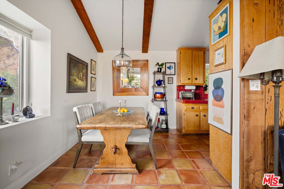 2154 Beech Knoll Road Los Angeles, CA 90046 - Photo 6 of 24